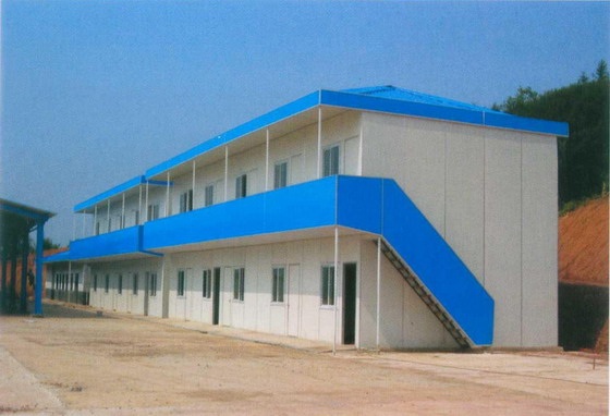 北京钢结构焊接；专业制作彩钢房；搭建阳光棚雨棚